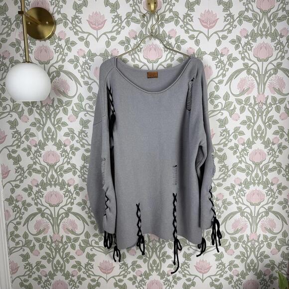 POL Sweaters - POL Distressed Gray Knit Tunic Sweater with Black Lace-Up Details - Size - Large